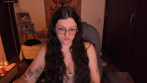 violeta ig  online show from June 4, 3:01 am