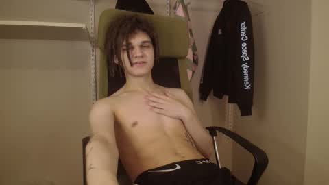 Willie online show from April 7, 11:15 pm