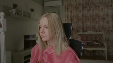 Snapshot of _penisflytrap_ chatting on May 31, 6:42 pm Viktoria online show from May 31, 6:42 pm