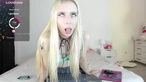 Snapshot of _pinkypay chatting on September 15, 9:04 pm Pinky online show from September 15, 9:04 pm