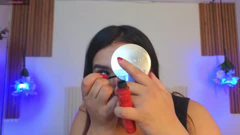 Laura online show from March 7, 8:17 pm