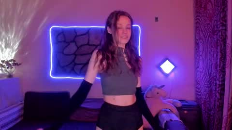 Snapshot of _pornunicorn chatting on November 4, 2:21 am pornUnicorn online show from November 4, 2:21 am