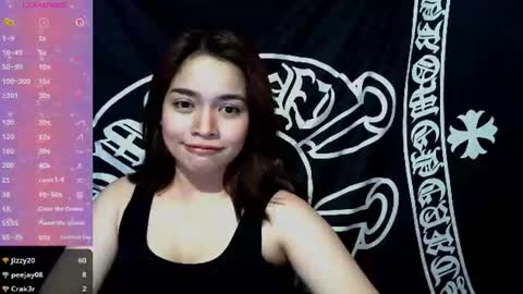 Snapshot of _preciousmoira chatting on June 24, 1:32 pm _preciousmoira online show from June 24, 1:32 pm