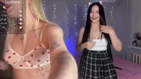 Ellie and Nika online show from January 14, 9:31 pm