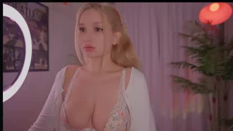 Snapshot of _protea chatting on June 15, 10:34 pm Eva online show from June 15, 10:34 pm