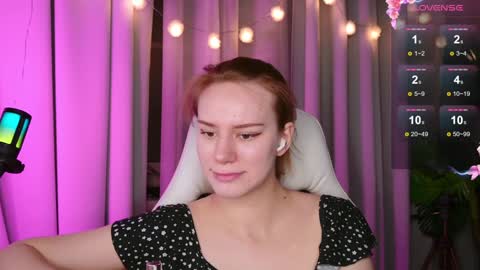 Snapshot of _ramona__ chatting on January 11, 5:41 am im Amy online show from January 11, 5:41 am