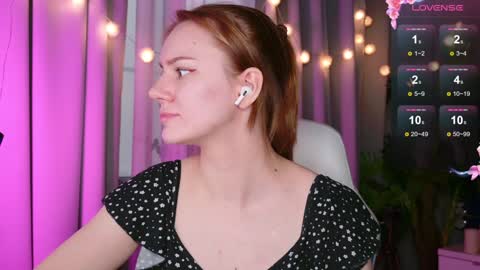 Snapshot of _ramona__ chatting on January 11, 8:43 am im Amy online show from January 11, 8:43 am