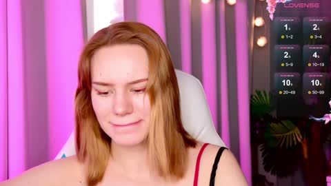 Snapshot of _ramona__ chatting on January 13, 9:30 am im Amy online show from January 13, 9:30 am