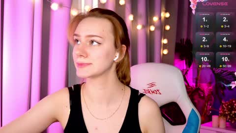 Snapshot of _ramona__ chatting on January 16, 9:27 am im Amy online show from January 16, 9:27 am