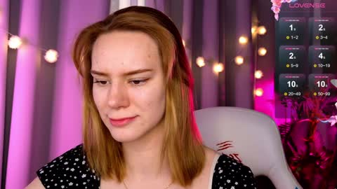 Snapshot of _ramona__ chatting on January 23, 9:29 am im Amy online show from January 23, 9:29 am