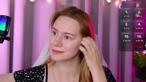 Snapshot of _ramona__ chatting on January 28, 12:43 pm im Amy online show from January 28, 12:43 pm