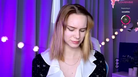 Snapshot of _ramona__ chatting on March 3, 6:15 am im Amy online show from March 3, 6:15 am