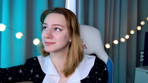 Snapshot of _ramona__ chatting on March 3, 12:48 pm im Amy online show from March 3, 12:48 pm