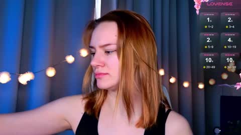 Snapshot of _ramona__ chatting on March 10, 9:43 am im Amy online show from March 10, 9:43 am