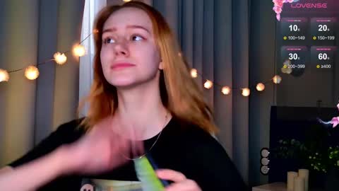 Snapshot of _ramona__ chatting on March 12, 9:34 am im Amy online show from March 12, 9:34 am