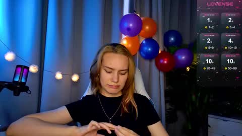 Snapshot of _ramona__ chatting on September 9, 6:35 am im Amy online show from September 9, 6:35 am