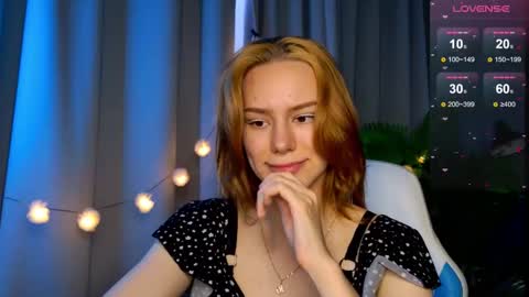 Snapshot of _ramona__ chatting on September 11, 6:24 am im Amy online show from September 11, 6:24 am