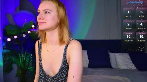 Snapshot of _ramona__ chatting on November 25, 6:24 am im Amy online show from November 25, 6:24 am