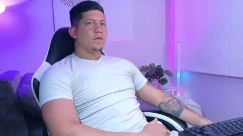 Roberto online show from April 12, 12:10 pm