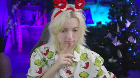 Snapshot of _rockstone_ chatting on December 25, 4:33 am Rock stone online show from December 25, 4:33 am