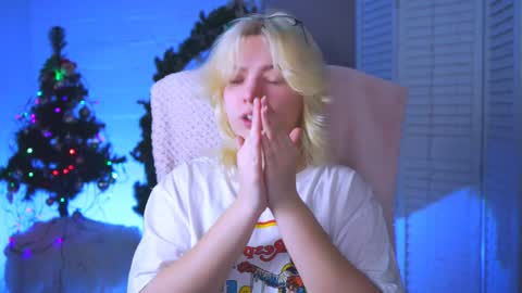 Snapshot of _rockstone_ chatting on January 8, 4:23 am Rock stone online show from January 8, 4:23 am