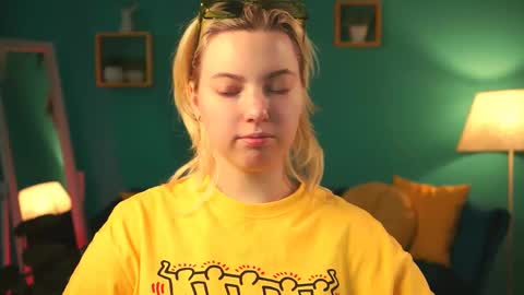 Snapshot of _rockstone_ chatting on February 9, 8:11 am Rock stone online show from February 9, 8:11 am