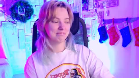 Snapshot of _rockstone_ chatting on December 20, 8:21 am Rock stone online show from December 20, 8:21 am