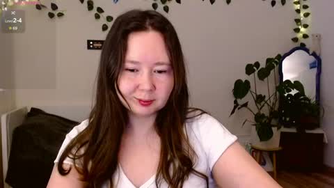 Snapshot of _rosie_cheeks_ chatting on June 1, 5:58 pm See you online show from June 1, 5:58 pm