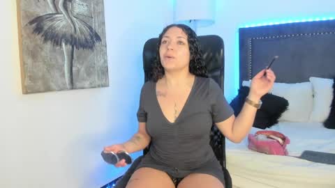 Ruby Strong online show from April 16, 2:40 pm