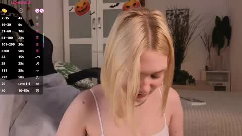 Snapshot of _rude_girl_ chatting on October 24, 4:03 pm Eve online show from October 24, 4:03 pm