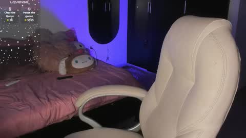   online show from December 20, 7:32 pm