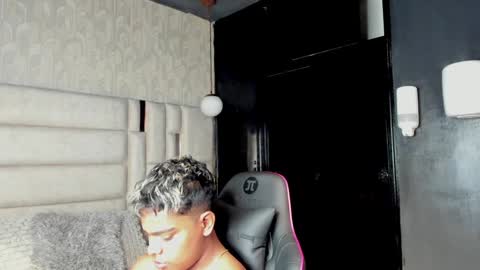 _sammy_ice online show from February 6, 10:15 am