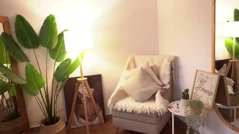 Snapshot of _samycute chatting on October 21, 2:18 pm Samy. online show from October 21, 2:18 pm