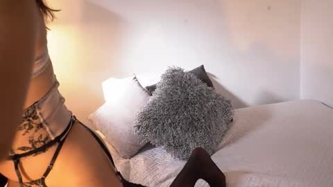 Snapshot of _samycute chatting on October 28, 1:25 pm Samy. online show from October 28, 1:25 pm