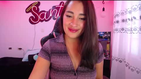  SantaLove  online show from February 16, 7:27 pm