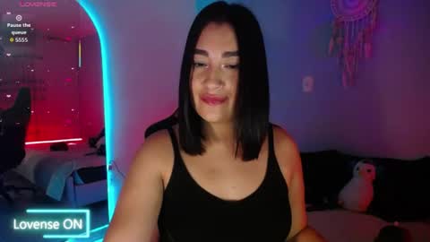 Snapshot of _santalove_ chatting on July 20, 9:28 pm SantaLove online show from July 20, 9:28 pm