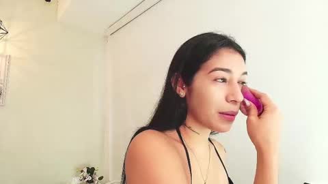 Snapshot of _sassy_girl chatting on September 18, 6:21 pm Sassy Girl online show from September 18, 6:21 pm