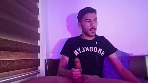 Snapshot of _sebas69 chatting on May 11, 11:38 am _sebas69 online show from May 11, 11:38 am
