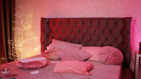 Snapshot of _selenasky chatting on January 13, 5:01 am Selena online show from January 13, 5:01 am