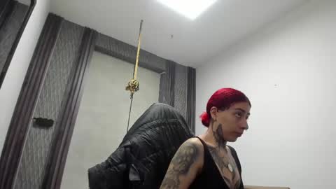 Snapshot of _selene_red chatting on June 10, 1:50 am Selene online show from June 10, 1:50 am