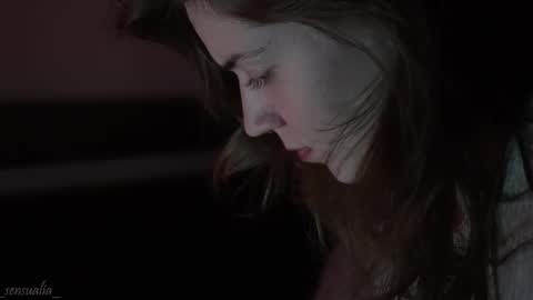 Snapshot of _sensualia_ chatting on January 8, 11:29 pm Lia online show from January 8, 11:29 pm