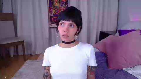 Laura online show from March 17, 12:26 am
