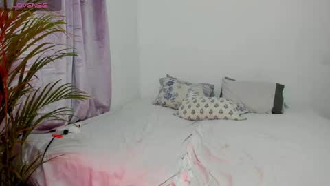 Snapshot of _sexy_star_ chatting on March 8, 4:01 am E T H A N S T A R online show from March 8, 4:01 am