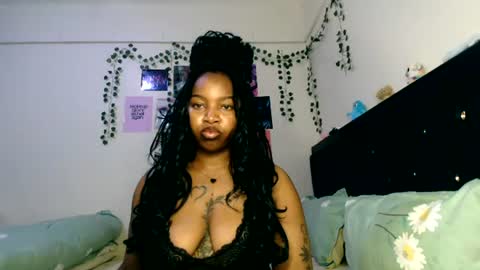 Snapshot of _sexysquirter chatting on June 28, 9:10 pm _sexysquirter online show from June 28, 9:10 pm