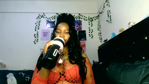 Snapshot of _sexysquirter chatting on June 30, 8:32 pm _sexysquirter online show from June 30, 8:32 pm