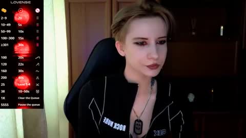 Snapshot of _shadow_devil__ chatting on June 14, 2:30 pm Alex online show from June 14, 2:30 pm