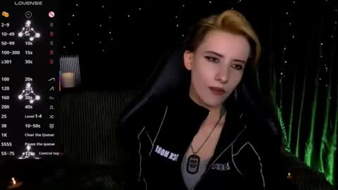Snapshot of _shadow_devil__ chatting on July 28, 6:53 pm Alex online show from July 28, 6:53 pm