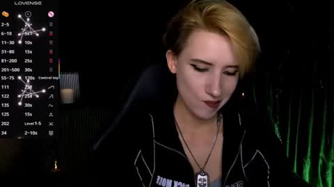 Snapshot of _shadow_devil__ chatting on July 28, 7:39 pm Alex online show from July 28, 7:39 pm