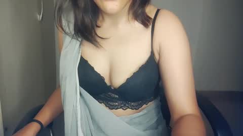 _shalini_0 online show from September 28, 4:01 pm