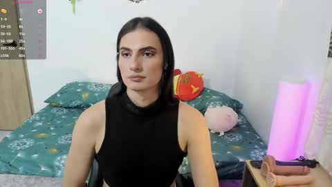 Snapshot of _shantallskinny_ chatting on April 28, 2:27 am Shantall online show from April 28, 2:27 am